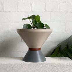 THE PLANT SOCIETY Tone Planter By Lightly