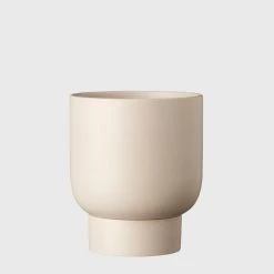 THE PLANT SOCIETY Dusk Finch Planter By Evergreen Collective Small Planters