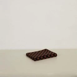 THE PLANT SOCIETY Josephine Hand Towel By Baina Bathroom