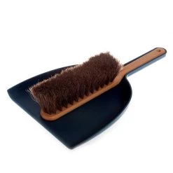 THE PLANT SOCIETY Dustpan & Brush Set By Iris Hantverk
