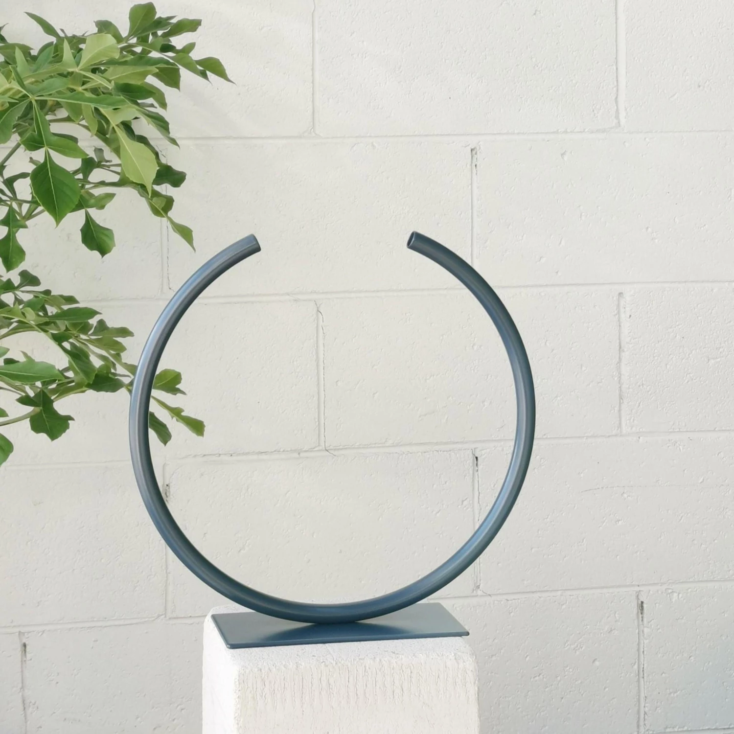 THE PLANT SOCIETY Almost A Circle – Stainless Steel, Medium Vase In Deep Ocean By Anna Varendorff All Homewares 4 THE PLANT SOCIETY Almost A Circle – Stainless Steel, Medium Vase In Deep Ocean By Anna Varendorff All Homewares