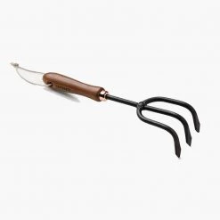 THE PLANT SOCIETY Cultivator Hand Rake In Walnut By Barebones