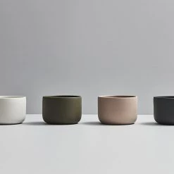 THE PLANT SOCIETY Esko Planter In Black Medium Planters