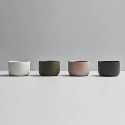 THE PLANT SOCIETY Esko Planter In White Medium Planters