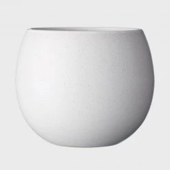 THE PLANT SOCIETY Bower Planter In White By Evergreen Collective Medium Planters