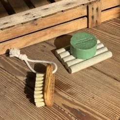 THE PLANT SOCIETY Plant Care Nail Brush Lovisa With String By Iris Hantverk