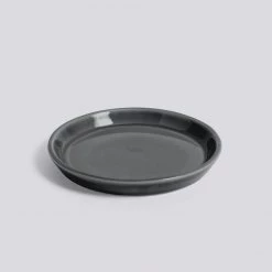 THE PLANT SOCIETY Botanical Family Pot In Anthracite By HAY