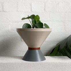 THE PLANT SOCIETY Tone Planter By Lightly