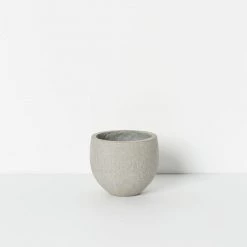 THE PLANT SOCIETY Pedra Planter By Papaya 11 THE PLANT SOCIETY Pedra Planter By Papaya