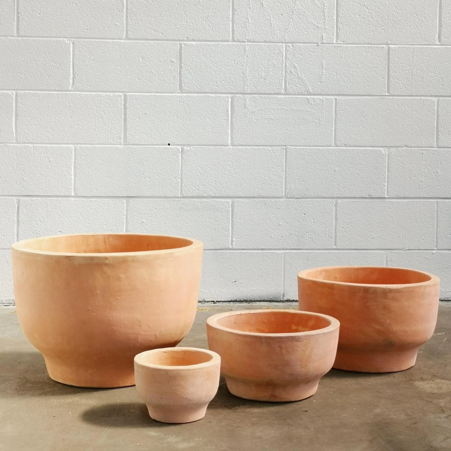 THE PLANT SOCIETY Terracotta Planters Pelosa Planter 4 THE PLANT SOCIETY Terracotta Planters Pelosa Planter
