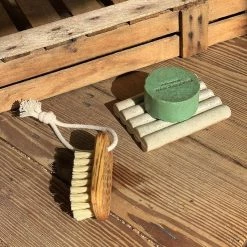 THE PLANT SOCIETY Plant Care Nail Brush Lovisa With String By Iris Hantverk